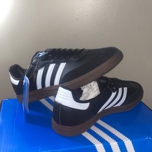 Woman’s adidas Samba